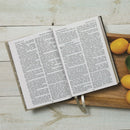 KJV Holy Bible: Super Giant Print with 43,000 Cross References, Black Genuine Leather, Red Letter, Comfort Print: King James Version